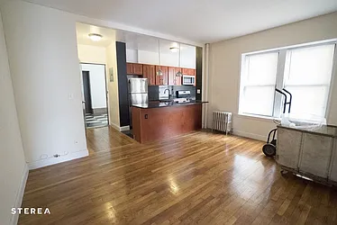 Rented by Sterea Agency