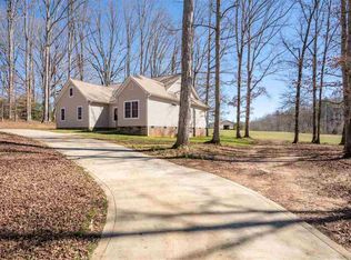 324 Sargent Dr, Pendleton, SC 29670