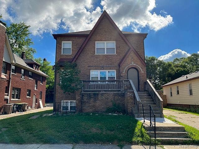 1st image of 50 Waldo St #2