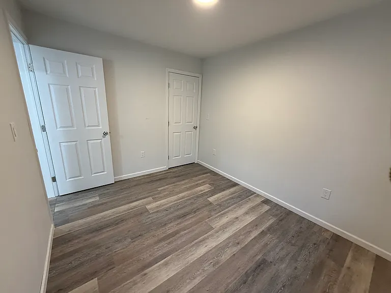 265 Lincoln St — Photo 11