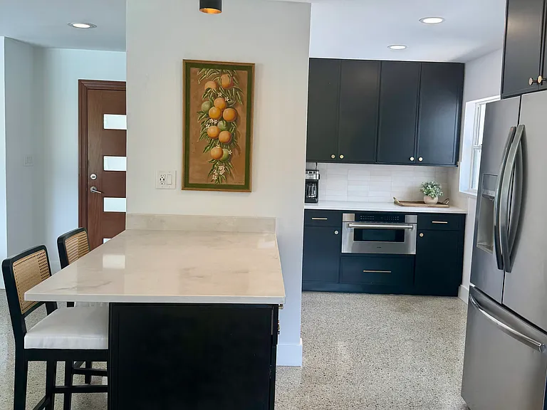 638 Geneva Pl — Photo 10