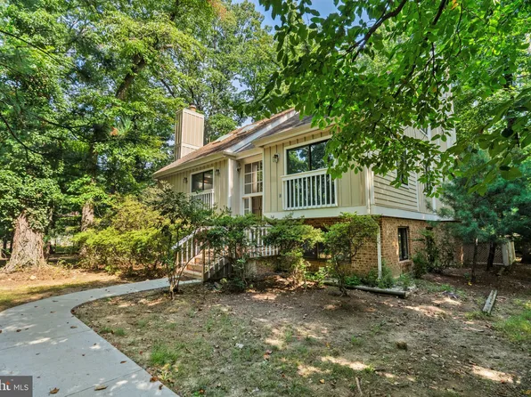8312 Judy Witt Ln, Vienna, VA 22182
