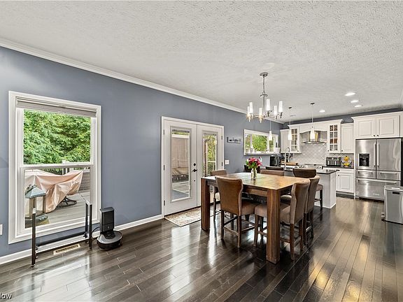 5th image of 618 W 130th St