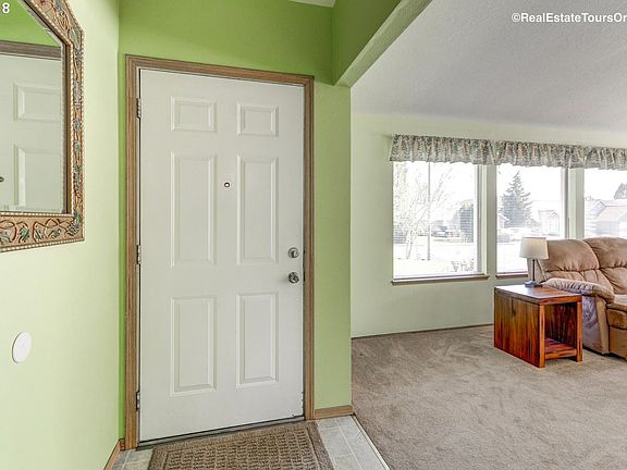 5th image of 59197 Westshire Ln