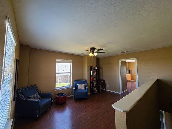 5th image of 820 Alysa Ln #2