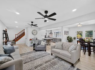 216 SW 39th St, Des Moines, IA 50312