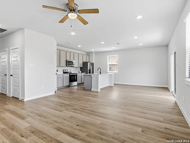 14607 Emerio Dr — Photo 4