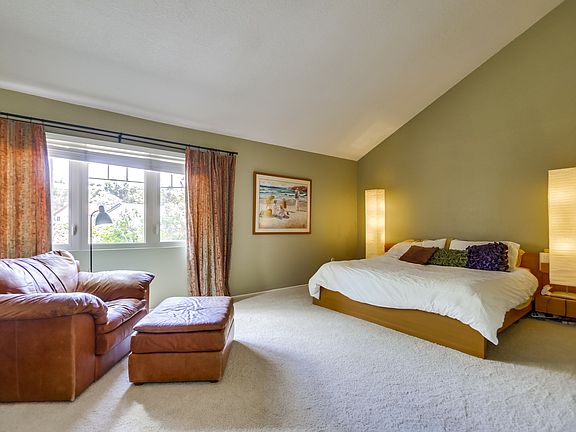 3rd image of 4614 Terraza Cir