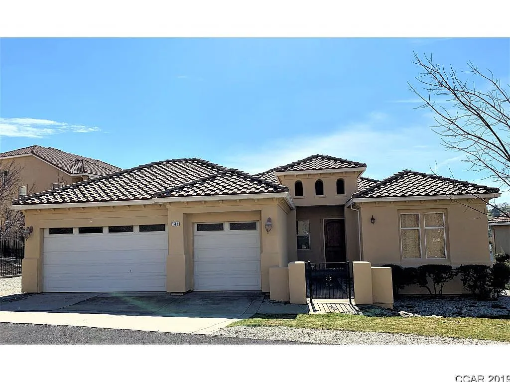 142 Athena Dr photo 1