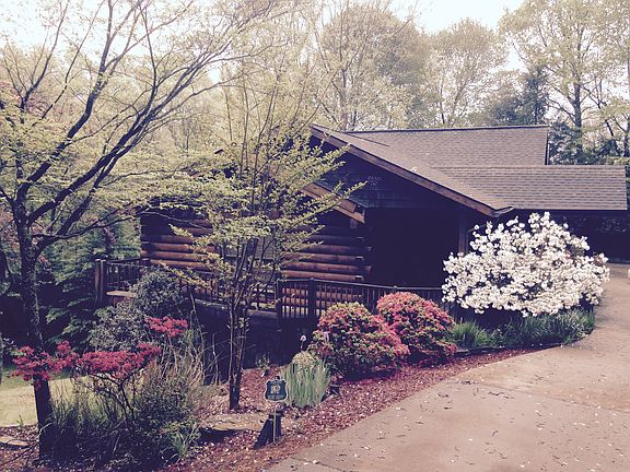 3rd image of 168 Forestry Hills Dr