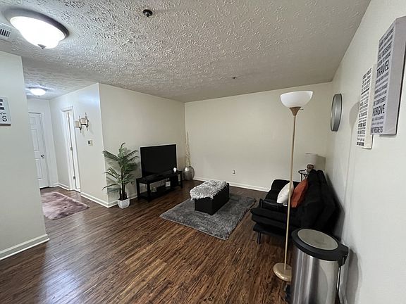 2nd image of 1810 State St #303