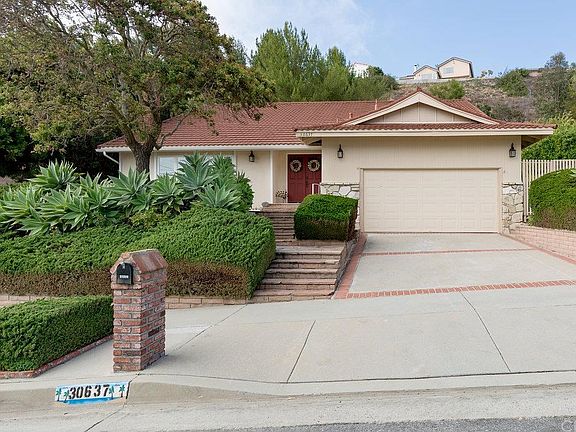 2nd image of 30637 Ganado Dr