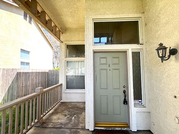 4th image of 635 Shenandoah Rd