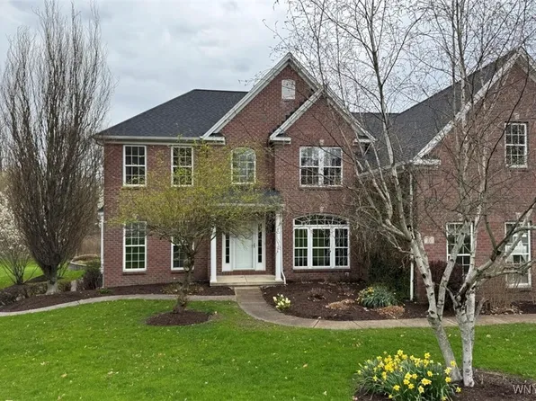 17 Nye Hill Rd, East Aurora, NY 14052