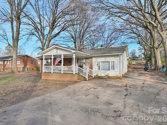 2nd image of 5075 Lewis Rd