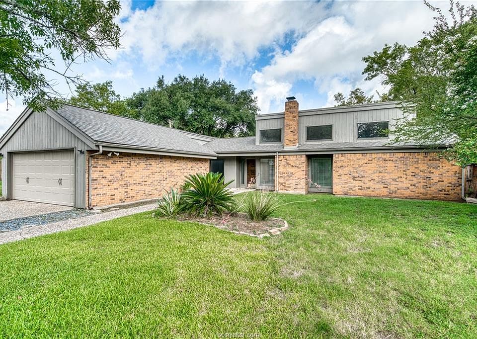 1st image of 1003 Arboles Cir
