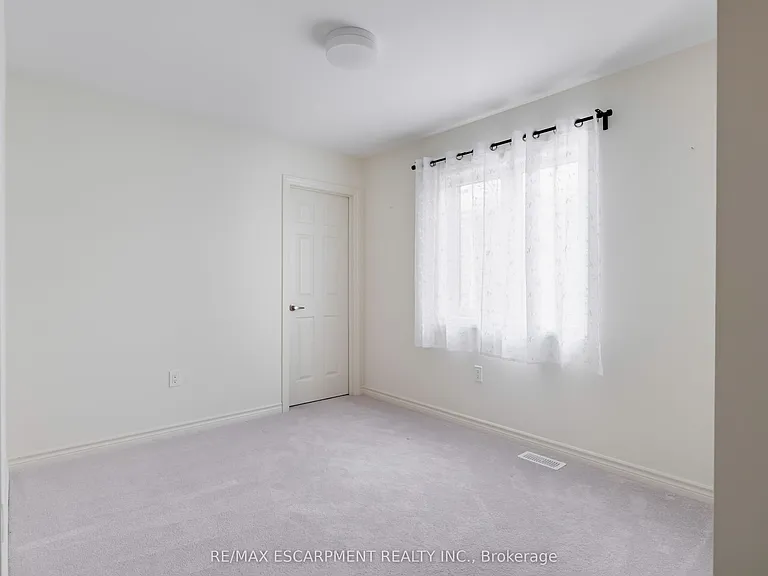 48 Sparrow Way — Photo 30