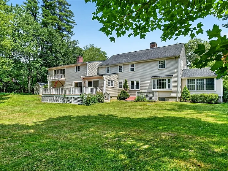 131 Montvale Rd — Photo 38