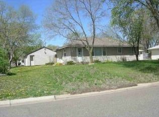 11324 Verdin St NW, Coon Rapids, MN 55433