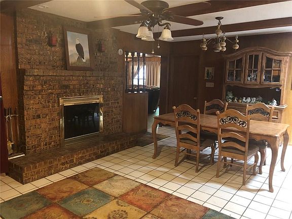 5th image of 705 Donnaberry Ct