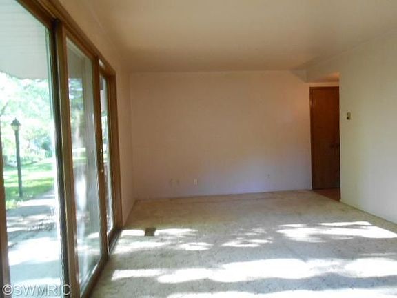 4th image of 5261 Southbrook Ct Unit 49