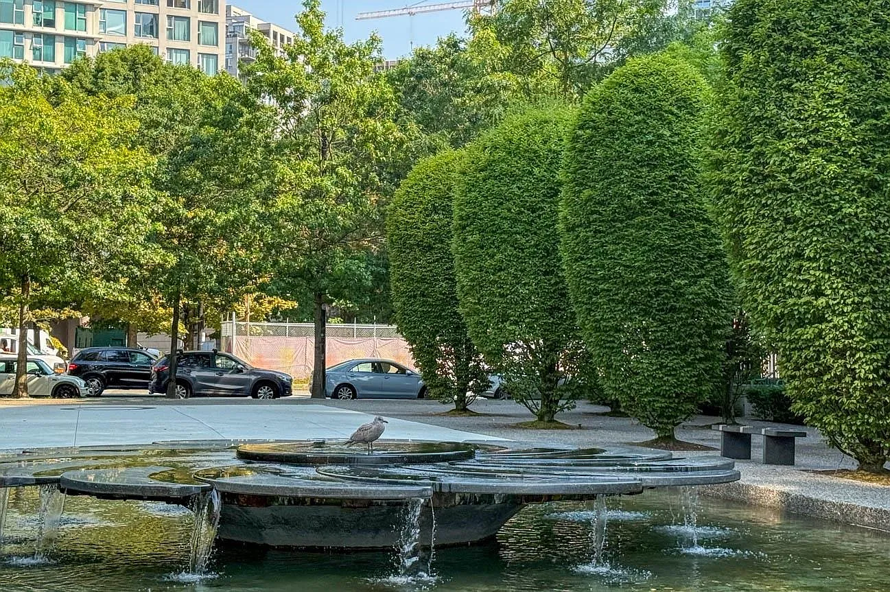 1 bed, 723 sqft, $3,300 — Photo 3
