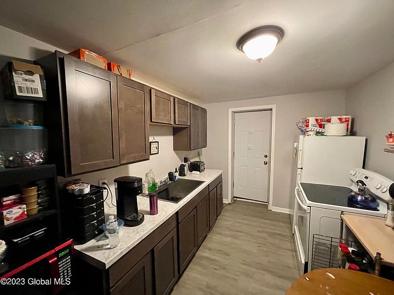 3rd image of 500 2nd Avenue