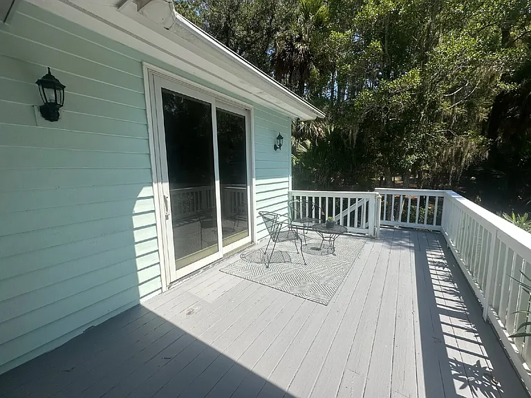 9 Royal Pointe Dr — Photo 11