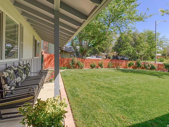 4th image of 1637 Baywood Ln