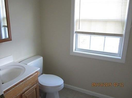 5th image of 25 W Howard St Unit D3