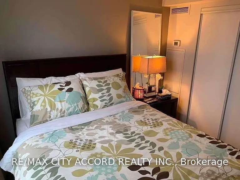 10 Capreol Ct #1109 — Photo 11