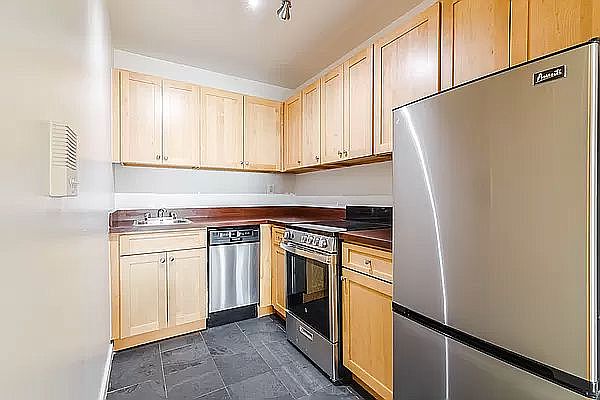 2nd image of 224 E 36th St #4B