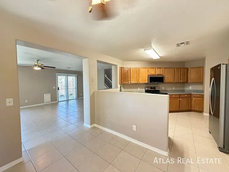 1925 S McConnell Dr — Photo 18