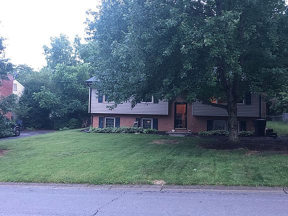 2nd image of 3216 Hartley Cir