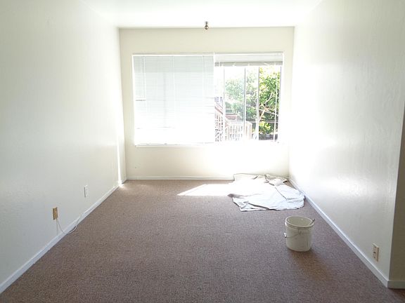 4th image of 222 N Willard St APT 204