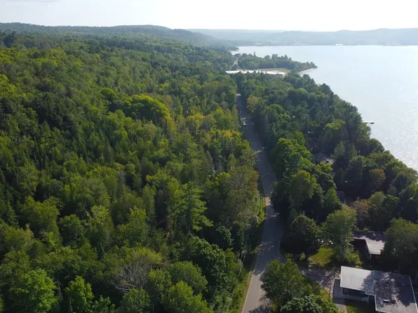 On Sand Point Rd, Munising, MI 49862