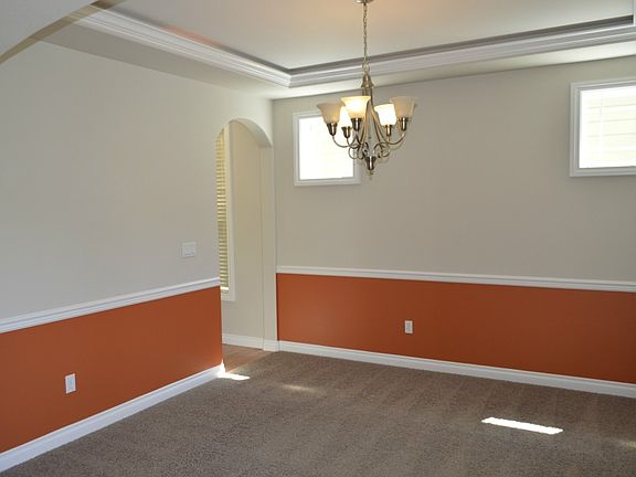 3rd image of 3974 Cameron Dr NE
