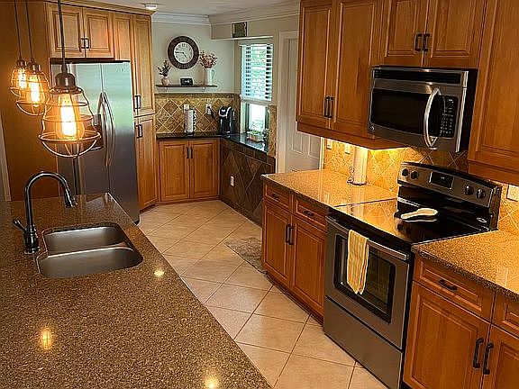 3rd image of 8202 Lake San Carlos Cir