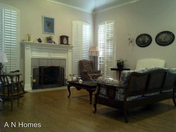 2nd image of 70 Augustine Ct