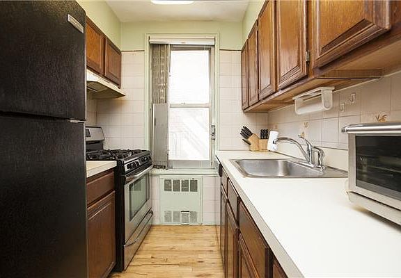 4th image of 67-40 Booth St APT 4C