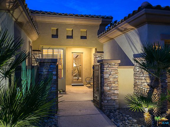 3rd image of 69458 Vista Montana Ct