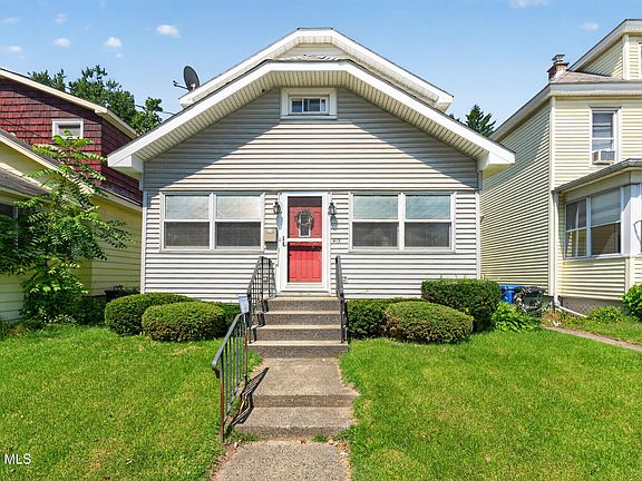 3rd image of 415 7th Avenue