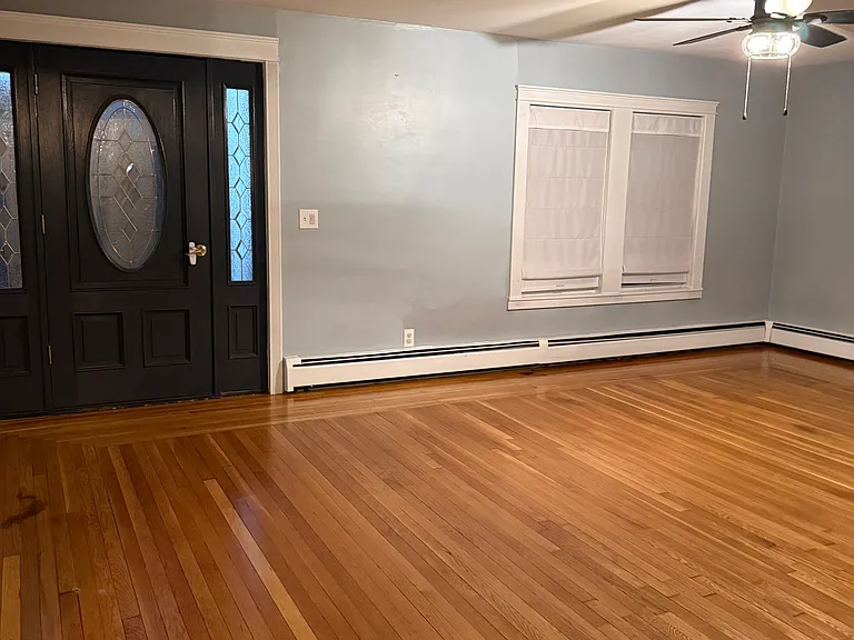 15 Mathewson St — Photo 2