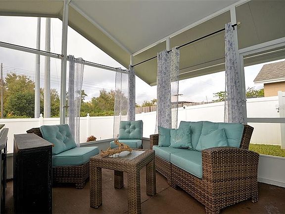 5th image of 500 Southern Charm Dr