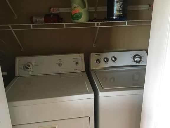 4th image of 1600 Park Cir APT 918