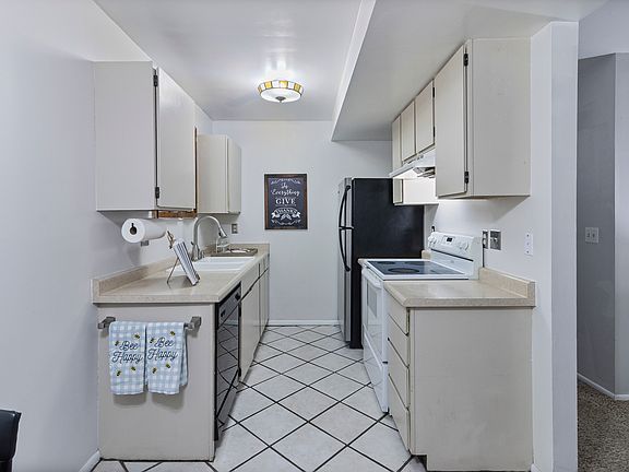 5th image of 3206 S 300 E APT 22