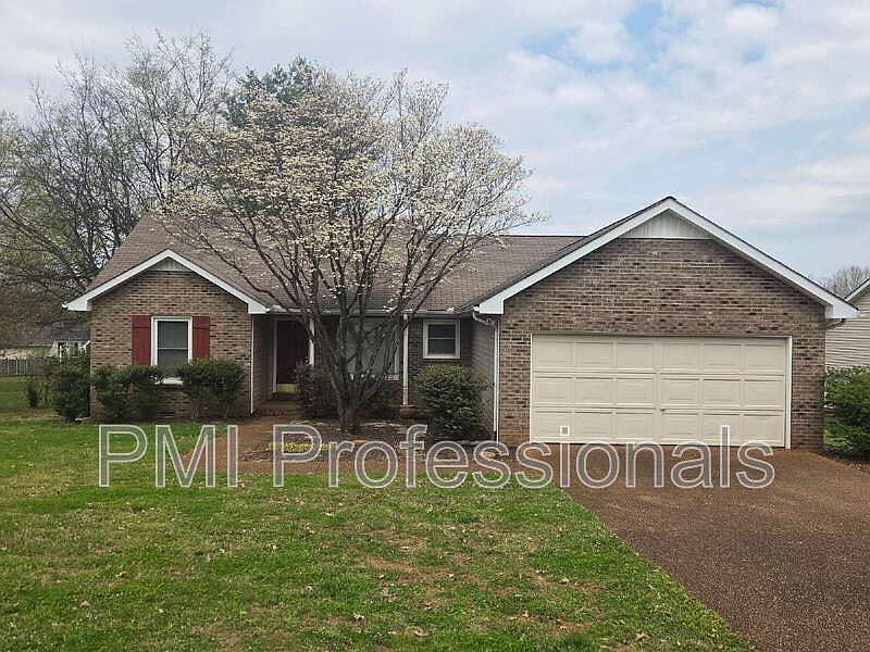 1st image of 2426 Bennington Dr