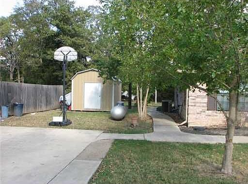 5th image of 12533 Robin Dr