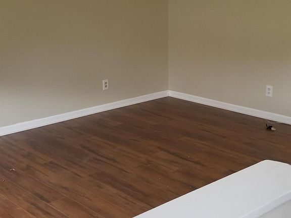 4th image of 1216 Park Hill Cir