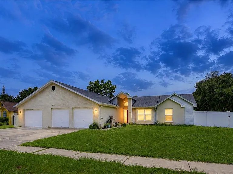 1108 Dockside Dr — Photo 3